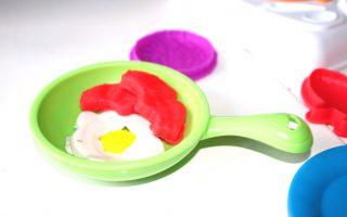 Play Doh Kitchen Creations Creation 1 320x200 