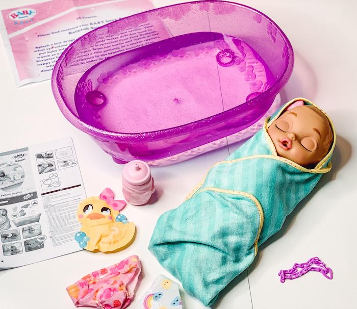 baby born surprise bathtub surprise